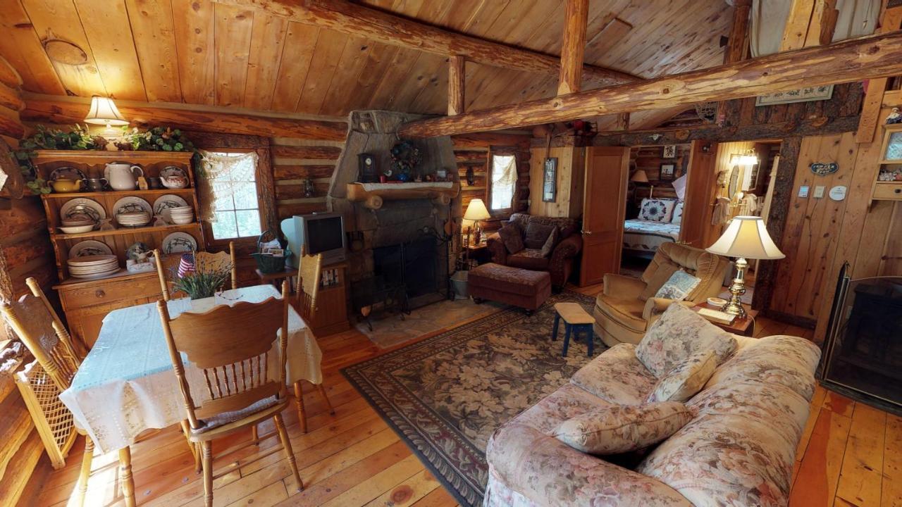 Cabin By The Creek With High Speed Wifi Red River Zewnętrze zdjęcie