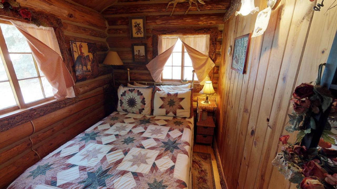 Cabin By The Creek With High Speed Wifi Red River Zewnętrze zdjęcie