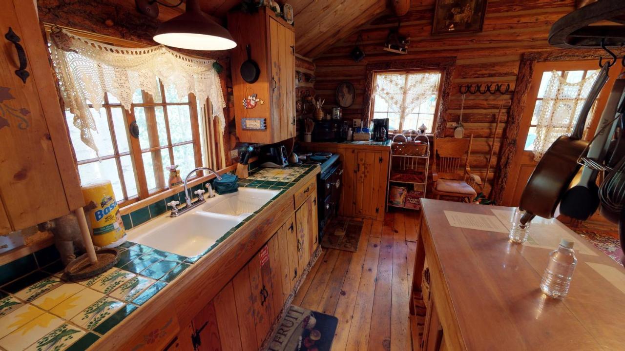 Cabin By The Creek With High Speed Wifi Red River Zewnętrze zdjęcie