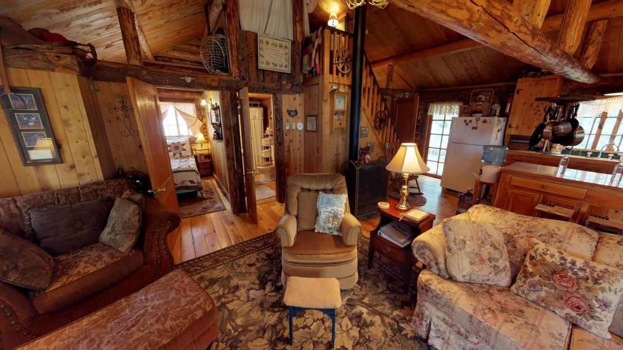 Cabin By The Creek With High Speed Wifi Red River Zewnętrze zdjęcie